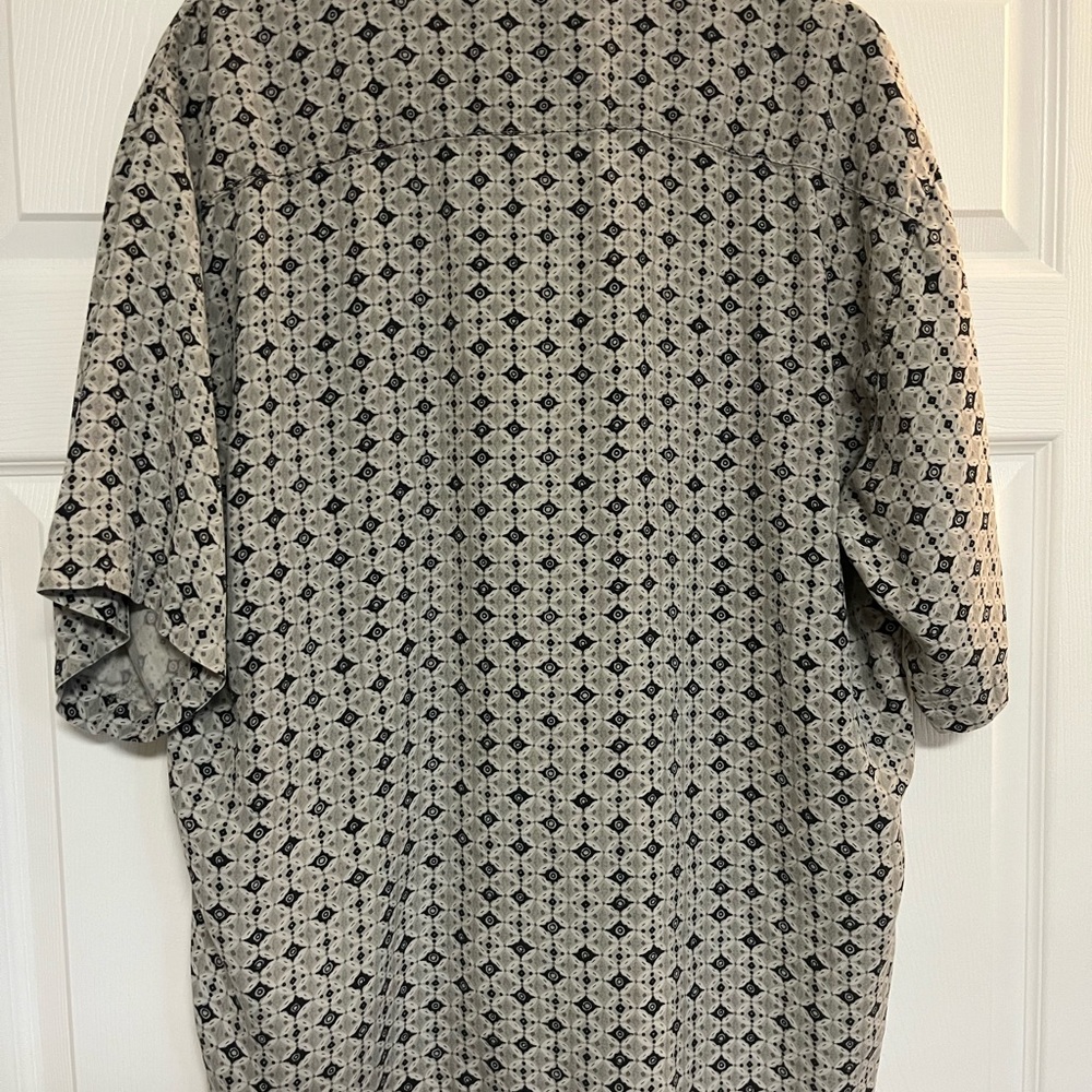 Burma Bibas Large Button Down Button Up Green Geometric Print